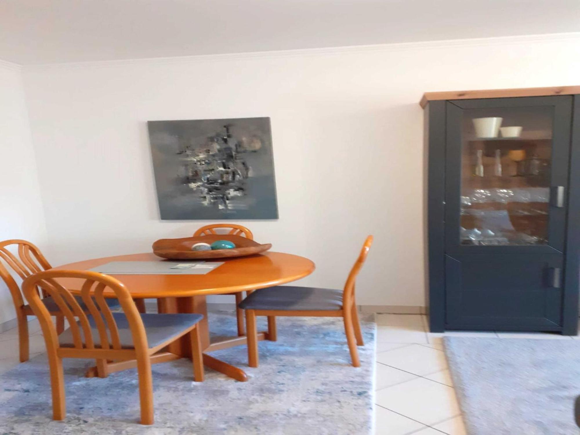 Holiday Flat With Idyllic Garden In Daun Exterior photo